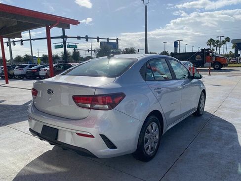 Used 2021 Kia Rio LX FWD image 4