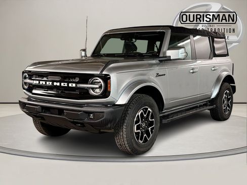 Used 2021 Ford Bronco Outer Banks image 2