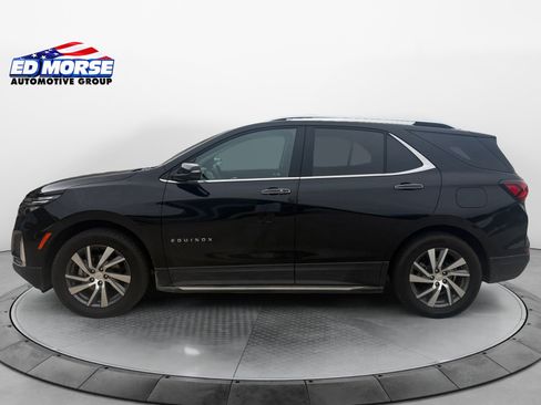 Used 2024 Chevrolet Equinox Premier AWD/4WD image 2