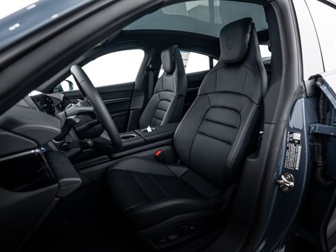 New 2026 Porsche Taycan image 5