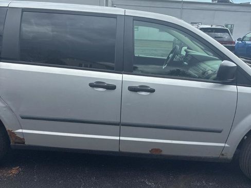 Used 2008 Dodge Grand Caravan SE image 7