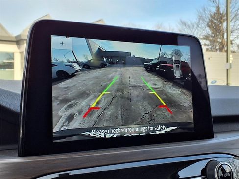 Used 2020 Ford Escape Titanium image 9