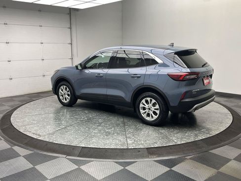 Certified 2023 Ford Escape Active w/ Tech Pack #1 AWD/4WD image 2