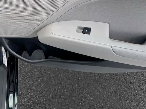 Used 2020 Hyundai Elantra SEL FWD image 29