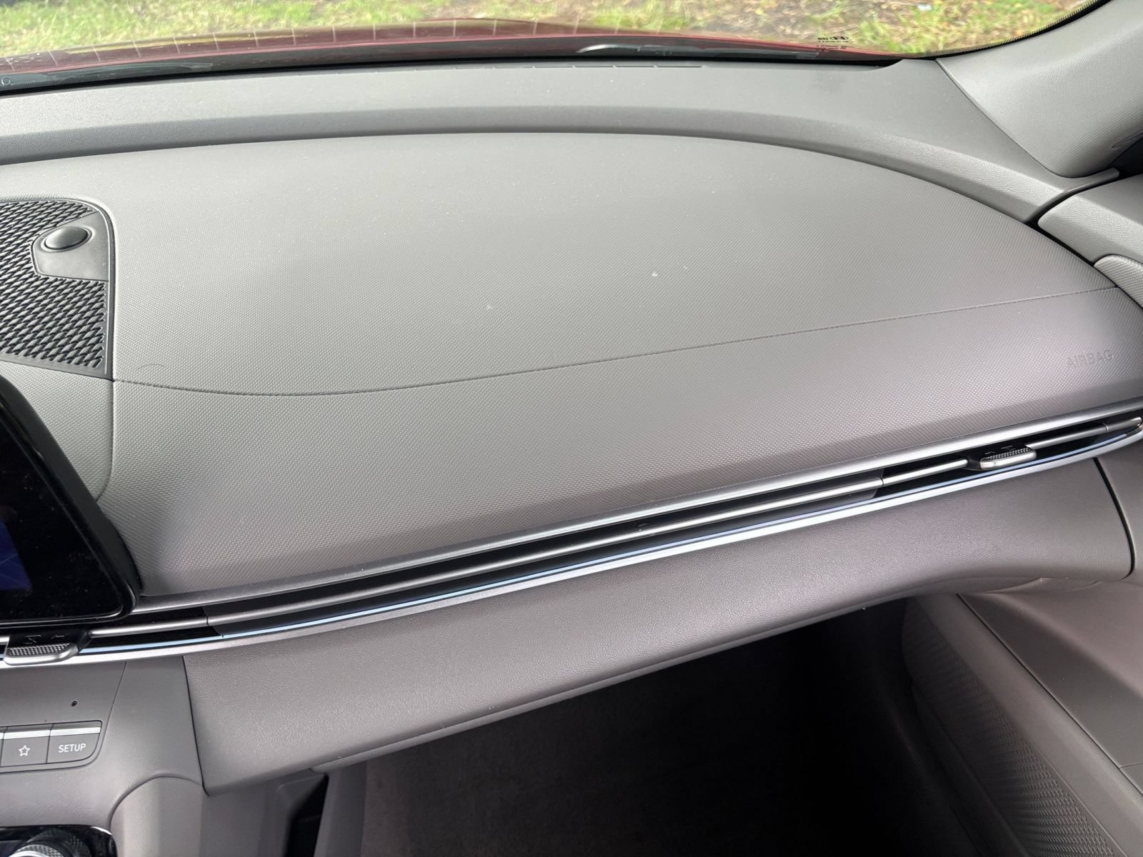 Used 2025 Hyundai Elantra SEL FWD image 35