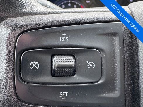 Used 2020 Chevrolet Silverado 2500 Custom w/ Custom Value Package image 14