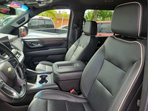 Used 2023 Chevrolet Suburban Premier AWD/4WD image 11