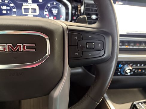 Used 2022 GMC Sierra 1500 SLT w/ SLT Convenience Package AWD/4WD image 26