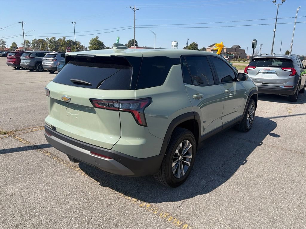 Used 2025 Chevrolet Equinox LT w/ Safety and Technology Package FWD image 6