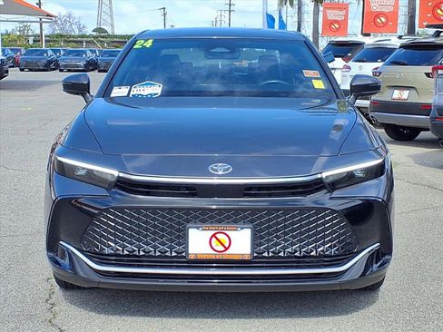 Used 2024 Toyota Crown XLE image 2