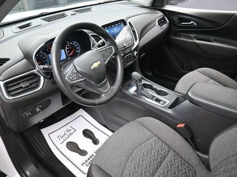 Used 2024 Chevrolet Equinox LT image 18