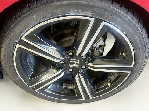 Used 2024 Honda Accord Sport image 11