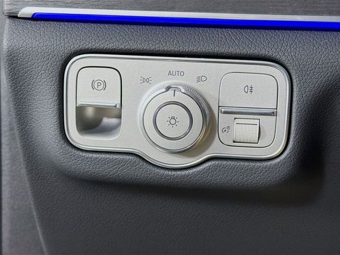 New 2026 Mercedes-Benz GLS 450 4MATIC image 11