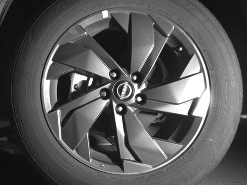 Used 2025 Nissan Rogue SV image 12