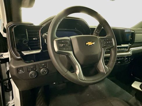New 2026 Chevrolet Silverado 2500 LT image 12