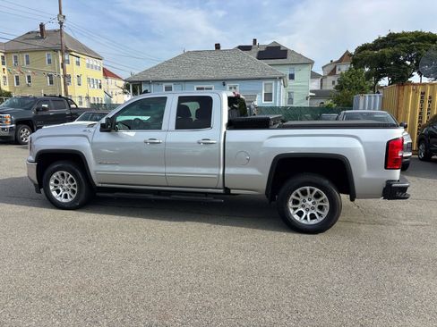 Used 2019 GMC Sierra 1500 SLE w/ SLE Value Package AWD/4WD image 7