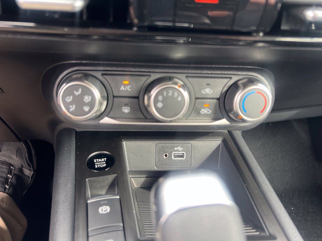 Certified 2025 Nissan Kicks S AWD/4WD image 49