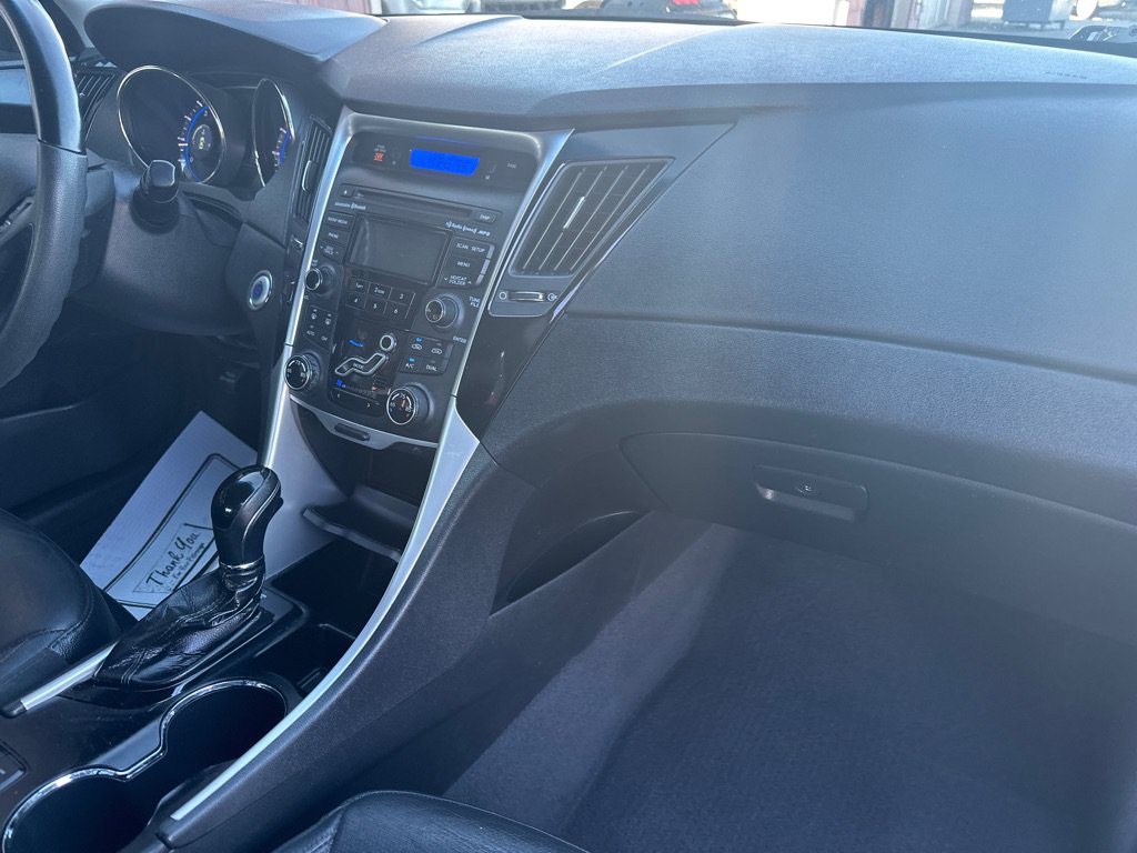Used 2013 Hyundai Sonata Limited FWD image 9