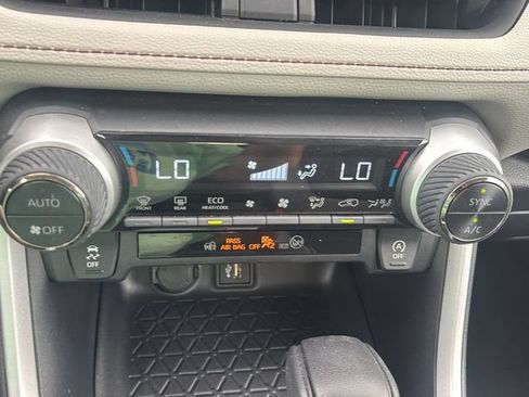 Used 2024 Toyota RAV4 XLE FWD image 26