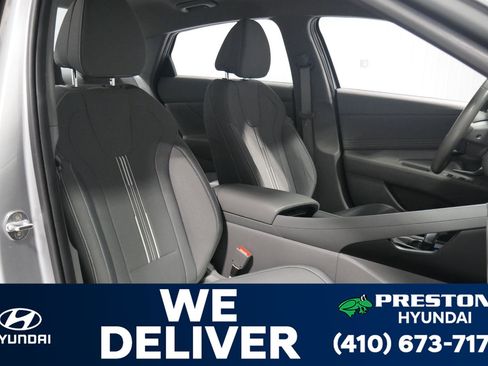 Used 2023 Hyundai Elantra SEL w/ Convenience Package image 15