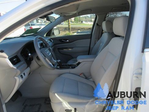 Used 2019 GMC Acadia SLE w/ Driver Alert Package I image 12