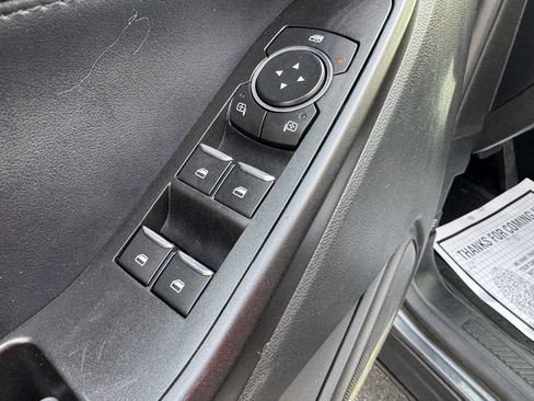 Used 2020 Ford Explorer XLT w/ Comfort Package image 13