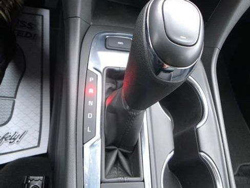 Used 2021 Chevrolet Equinox LT image 20