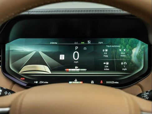 New 2025 Land Rover Range Rover Long Wheelbase Autobiography image 29