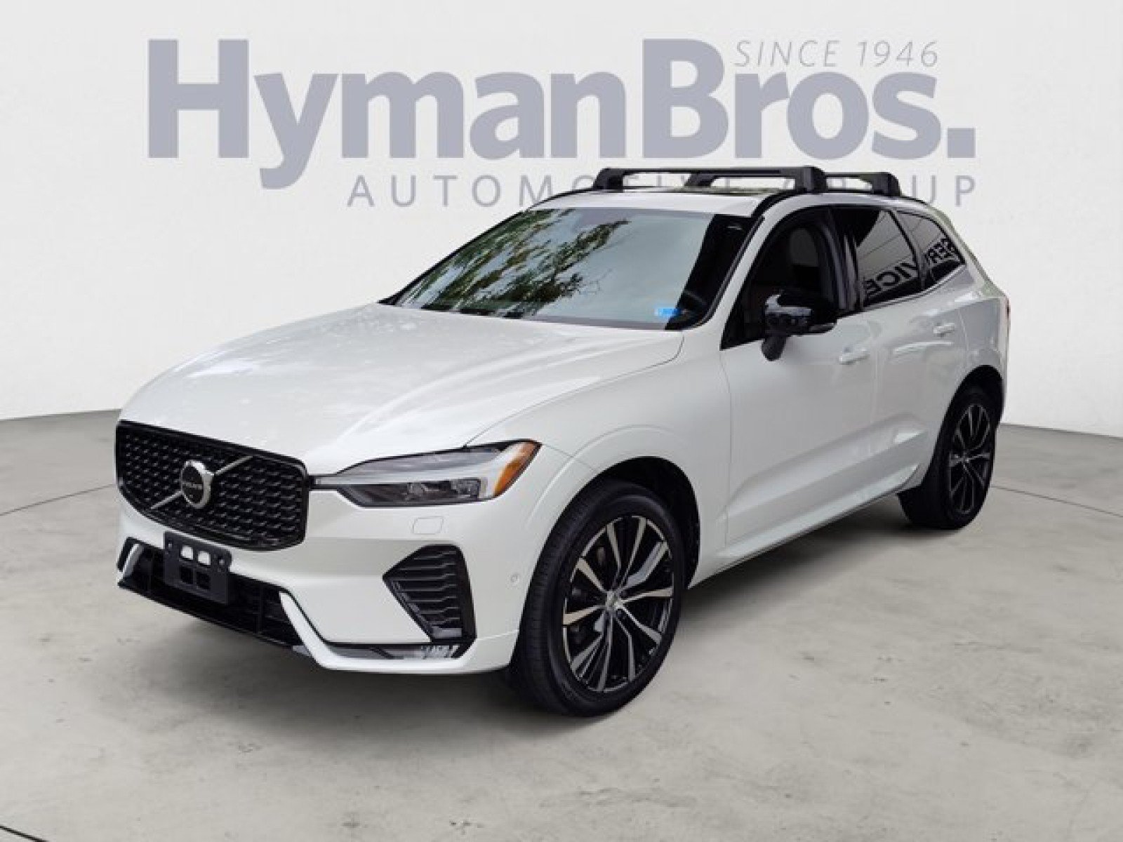 Used 2023 Volvo XC60 B5 Plus w/ Climate Package FWD image 7