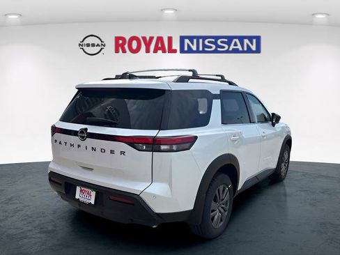 New 2026 Nissan Pathfinder SV image 7