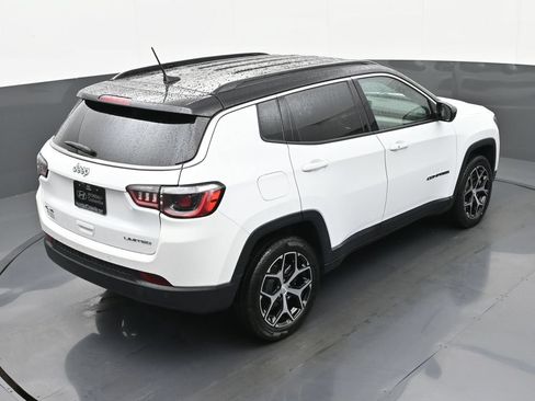 Used 2024 Jeep Compass Limited AWD/4WD image 40
