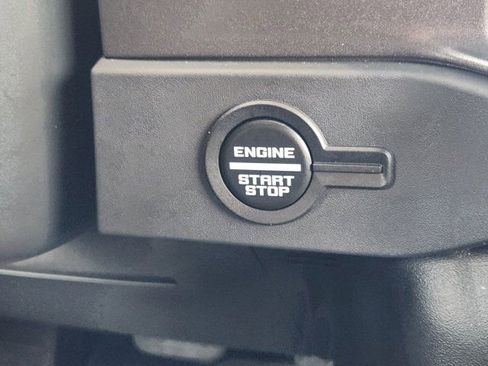 Used 2025 Ford Bronco Big Bend w/ Black Diamond Package image 8