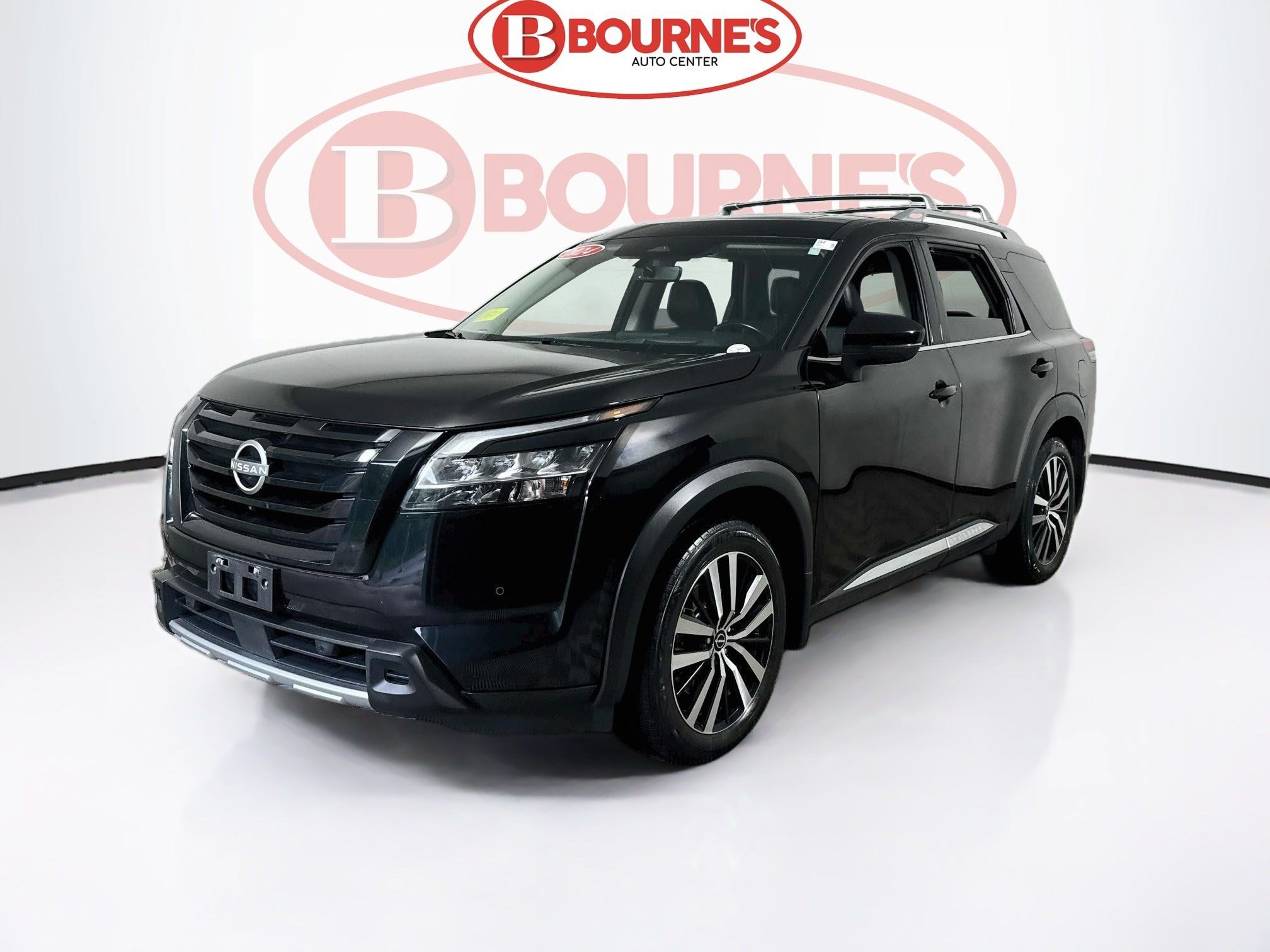 Used 2024 Nissan Pathfinder Platinum AWD/4WD image 7