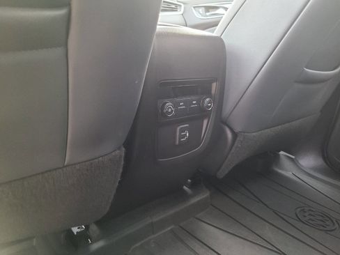 Used 2024 Buick Enclave Essence w/ Experience Buick Package image 23