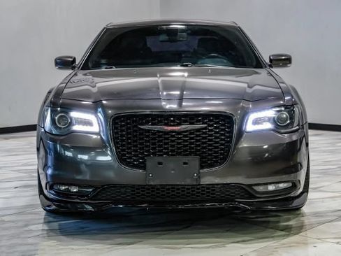 Used 2021 Chrysler 300 S RWD image 6