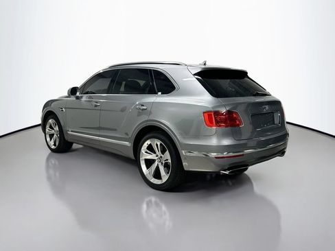 Used 2018 Bentley Bentayga AWD/4WD image 3