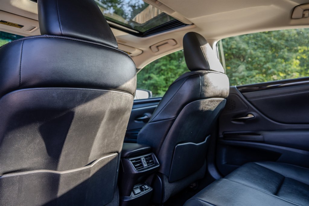 Used 2019 Lexus ES 350 w/ Premium Package FWD image 30