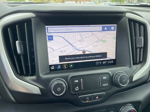 Used 2023 GMC Terrain SLT w/ Infotainment Package II AWD/4WD image 14