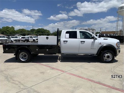 Used 2021 RAM 5500 4x4 Crew Cab image 5