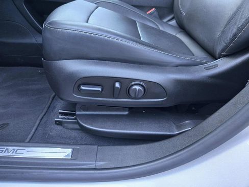 Used 2020 GMC Acadia SLT image 39