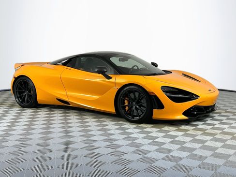 Used 2022 McLaren 720S Performance RWD image 25