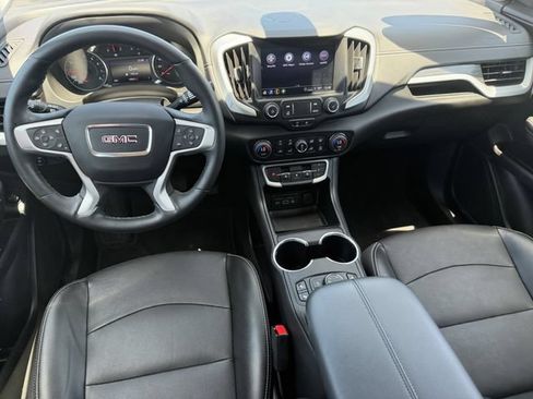 Used 2023 GMC Terrain SLT AWD/4WD image 18