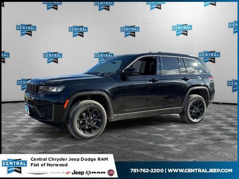New 2026 Jeep Grand Cherokee Altitude AWD/4WD image 1