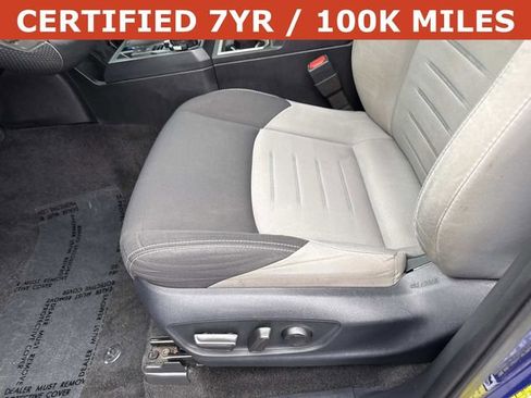 Used 2024 Toyota Tacoma TRD Off-Road image 15