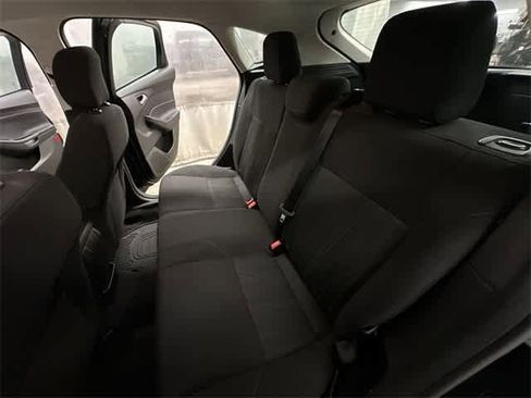 Used 2016 Ford Focus SE w/ SE Cold Weather Package image 16