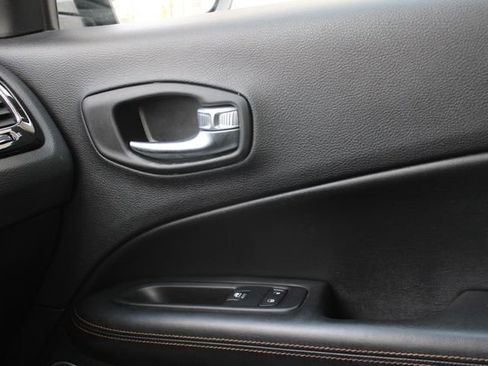Used 2021 Jeep Compass Limited w/ Sun and Sound Group AWD/4WD image 22