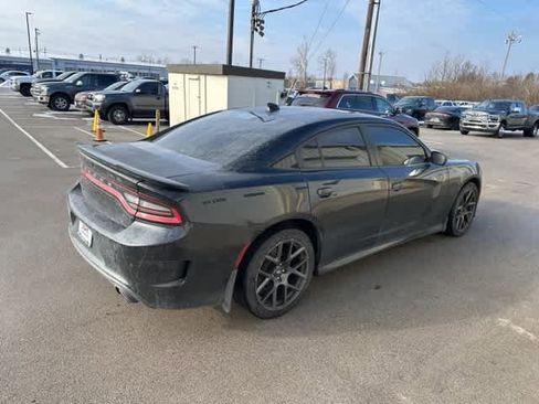Used 2018 Dodge Charger R/T image 24