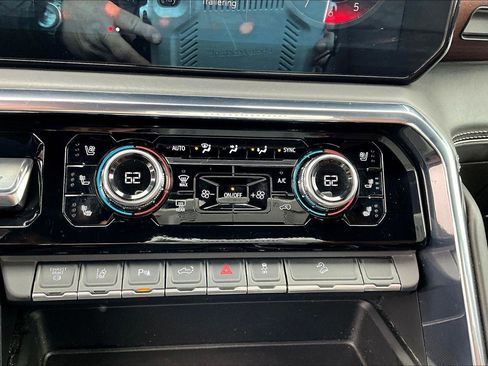 Used 2024 GMC Sierra 2500 Denali Ultimate w/ LPO, GMC Protection Package image 38