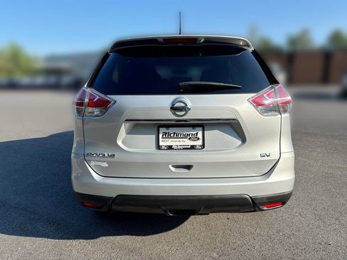 Used 2016 Nissan Rogue SV w/ SV Moonroof Package FWD image 7
