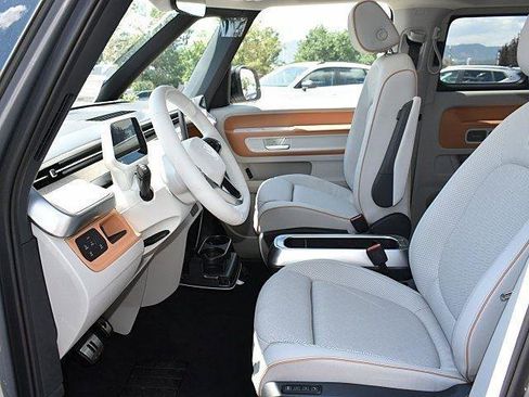 New 2025 Volkswagen ID. Buzz 1st Edition image 7